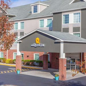 La Quinta By Wyndham Stonington-Mystic Area